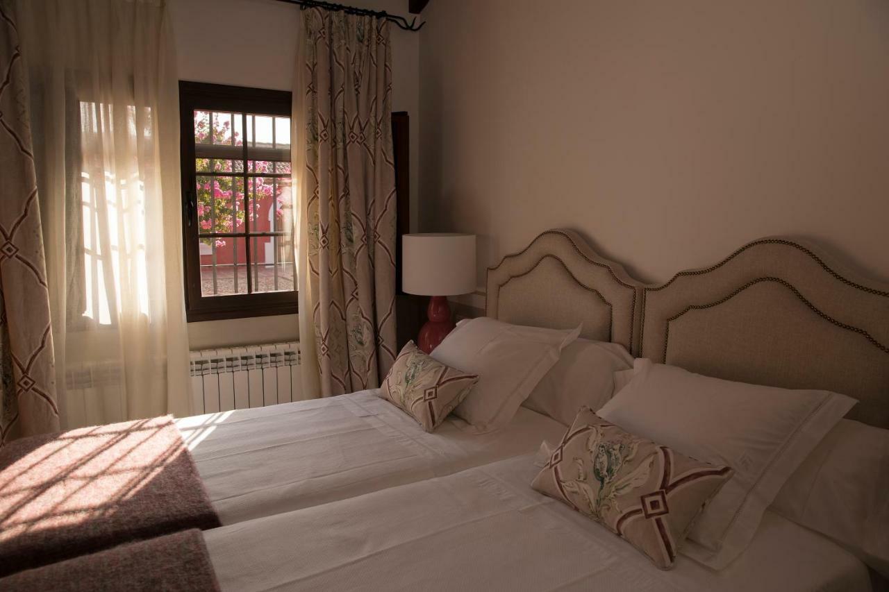 Hotel Rural Las Tejuelas Valdecaballeros 外观 照片